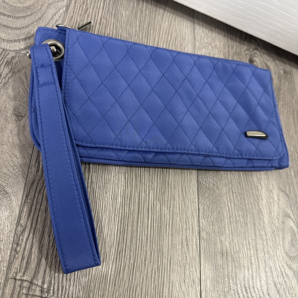 TRAVELON QUILTED FABRIC ANTI-THEFT CLUTCH WALLET WRISTLET BLUE LIME GREEN - Picture 3 of 6